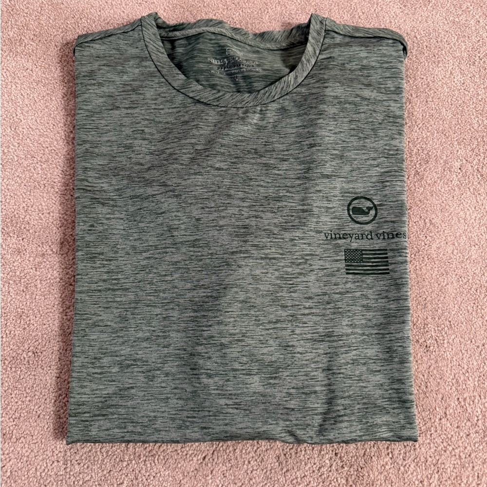 Vineyard Vines Men's Heathered Gray Tee